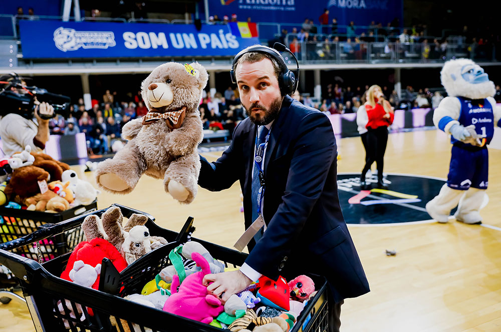 Peluixos per a Càritas Andorrana