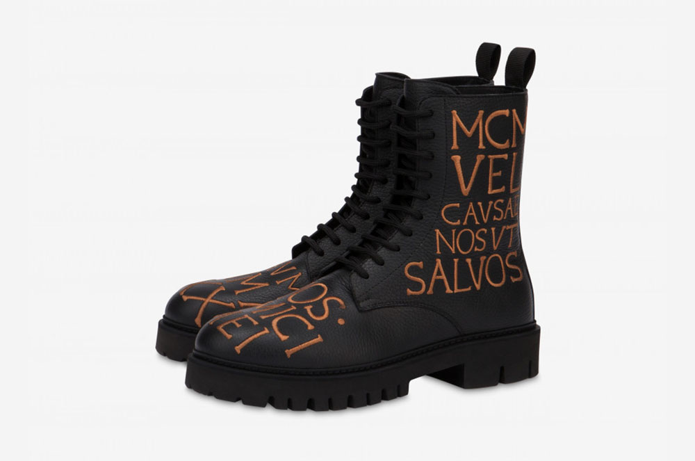 Botes de combat de cuir Moschino