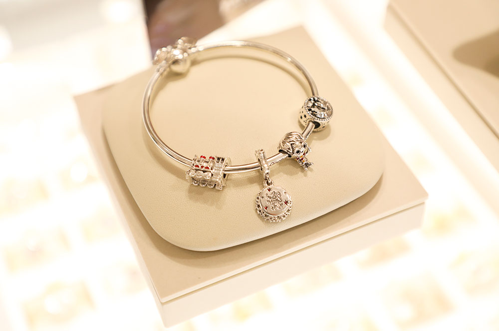 Polsera a la Nova botiga Pandora a Andorra