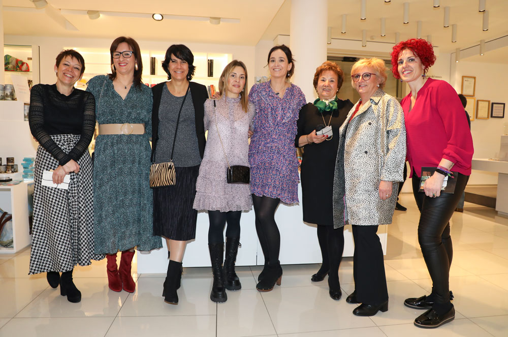 Assistens a la mostra L'art fet joia