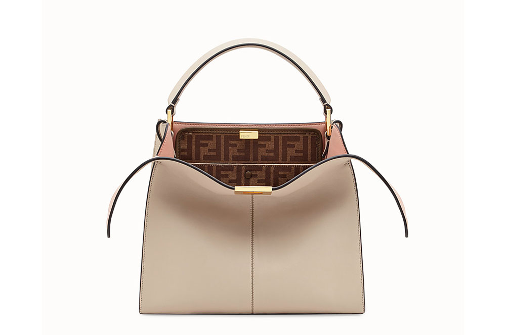 PEEKABOO X-LITE MEDIUM Bossa de pell beix Fendi