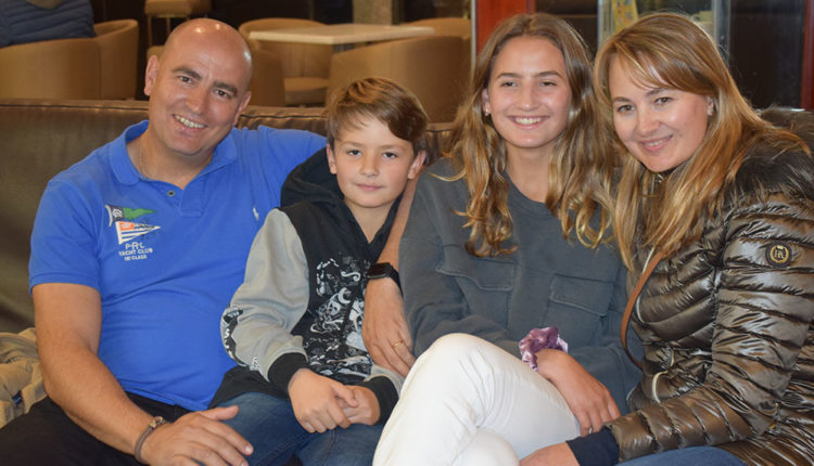 Vicky Jiménez i la seva famíla