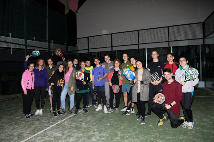 Alumnes de VATEL que van participar al torneig de pàdel
