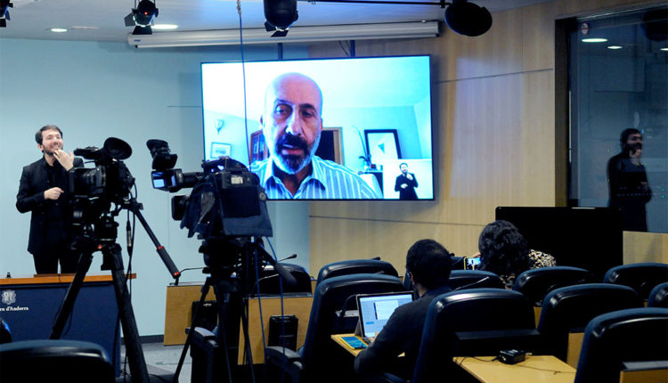 Benazet durant la roda de premsa d'avui