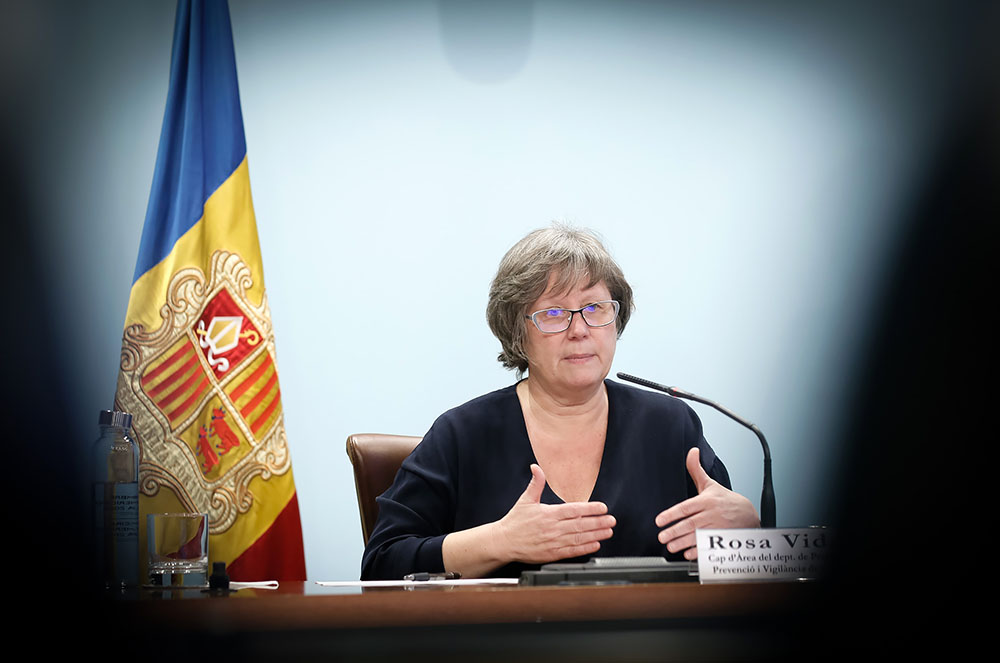 Rosa Vidal parlant sobre les xifres de la pandèmia