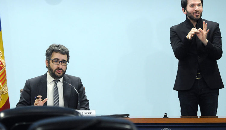 Eric Jover explicant les mesures per als assalariats