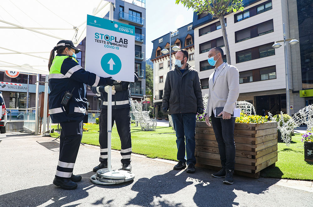 Muntatge d'stop labs al pàrquing centre ciutat d'Andorra la Vella