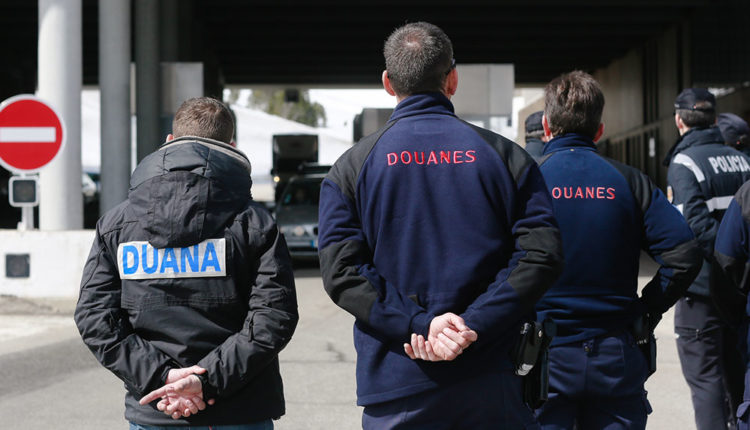 Acció conjunta Departament de Tributs i Fronteres i Duanes fra