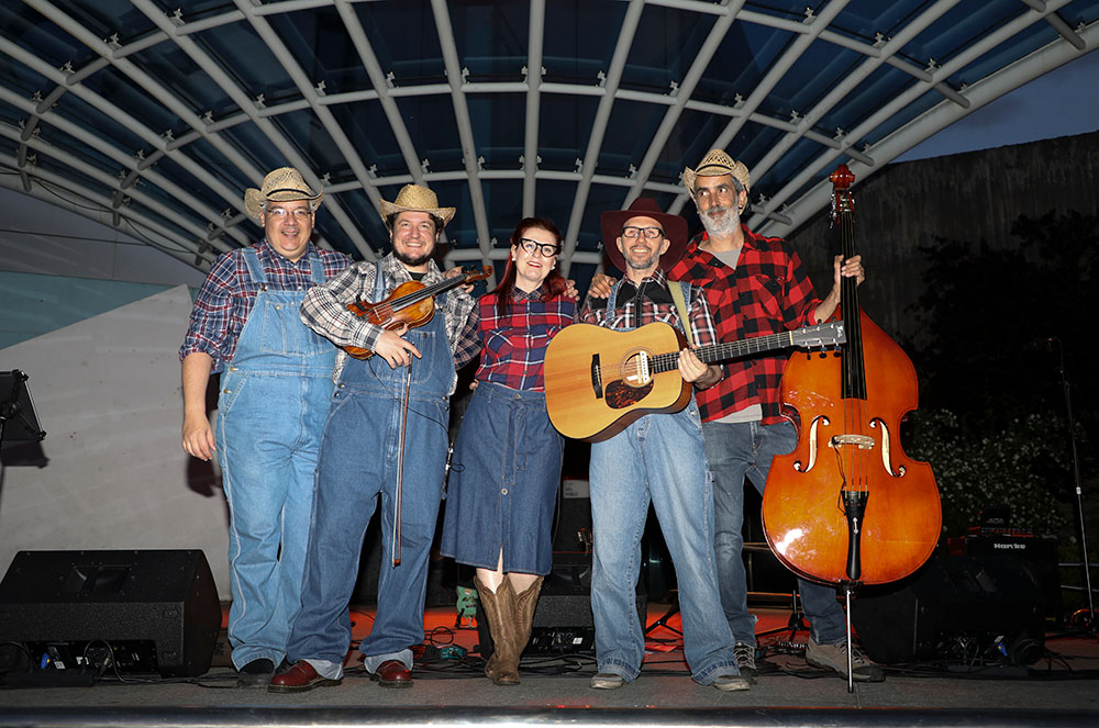 The Scarlett Brotherhood a la Festa del Poble