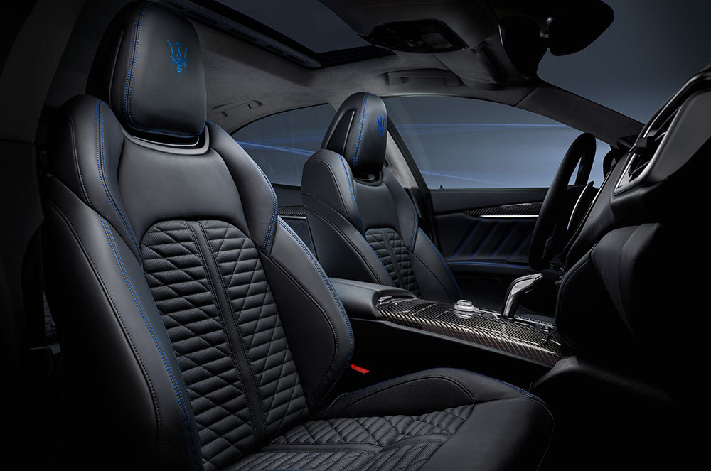 Interior del Maserati Ghibli Hybrid