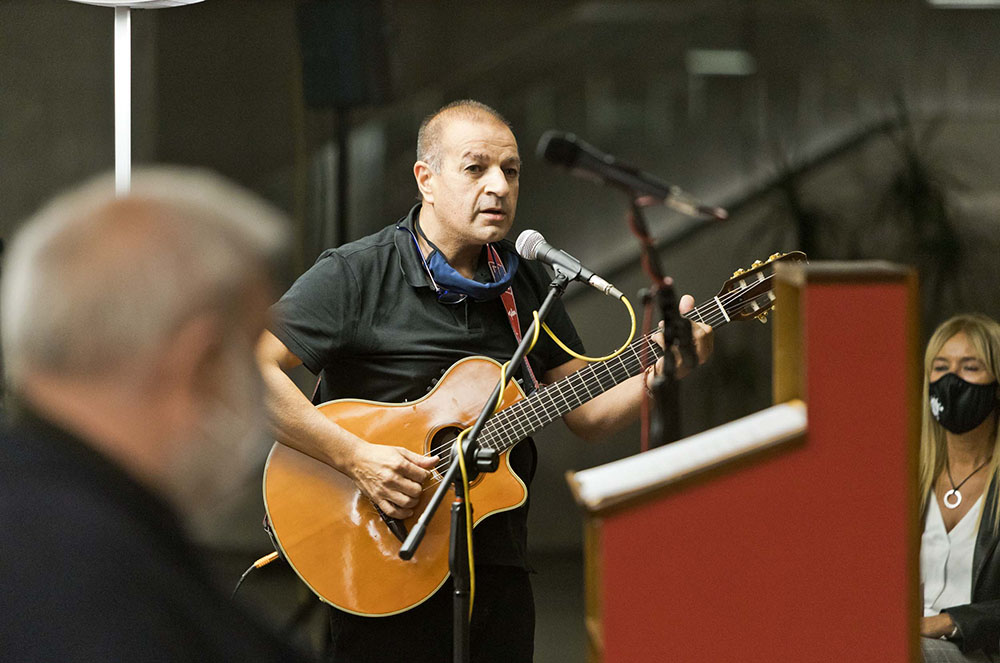 Presentació musical als Premis Àgora Cultural