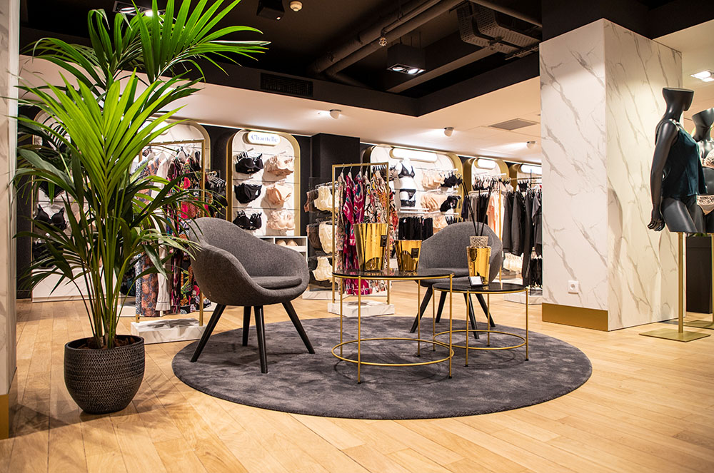 Zona de descans a la nova zona de llenceria de Pyrénées Andorra