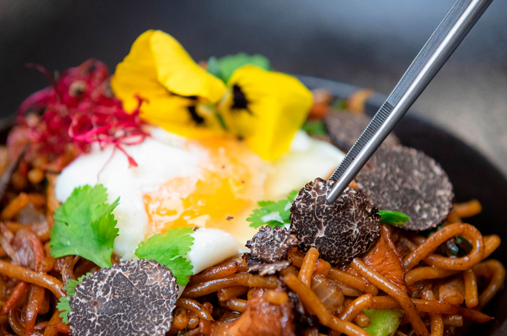 Plat de fideus amb tòfona