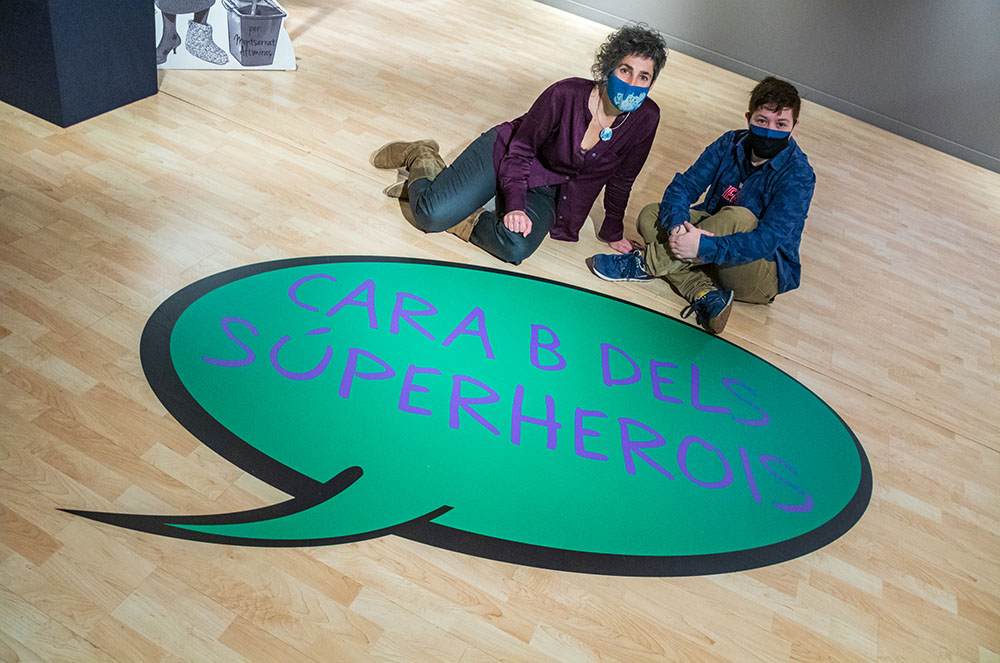Exposició Superherois Showroom al CAEE