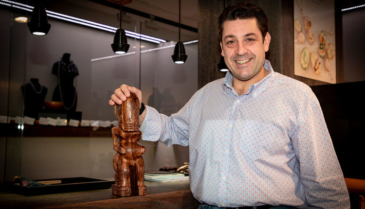 Laurent Pereira propietari de la Perleria de Tahití