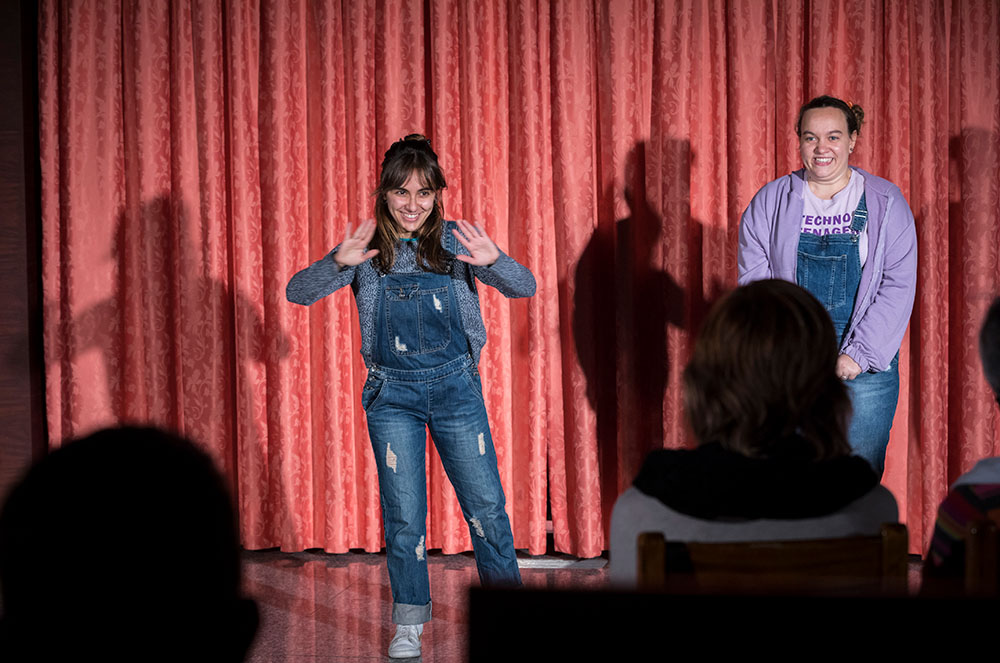 Actuació de Les Molt Il·lustres a la Casa Pairal