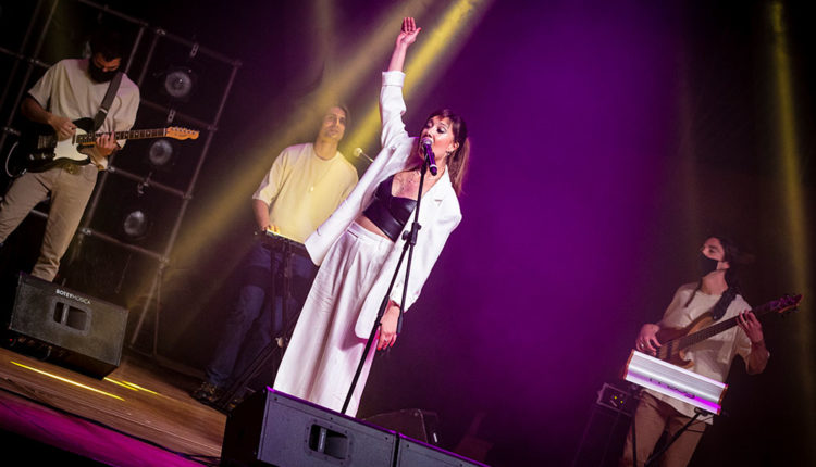 Dona Secret-3C7A3857