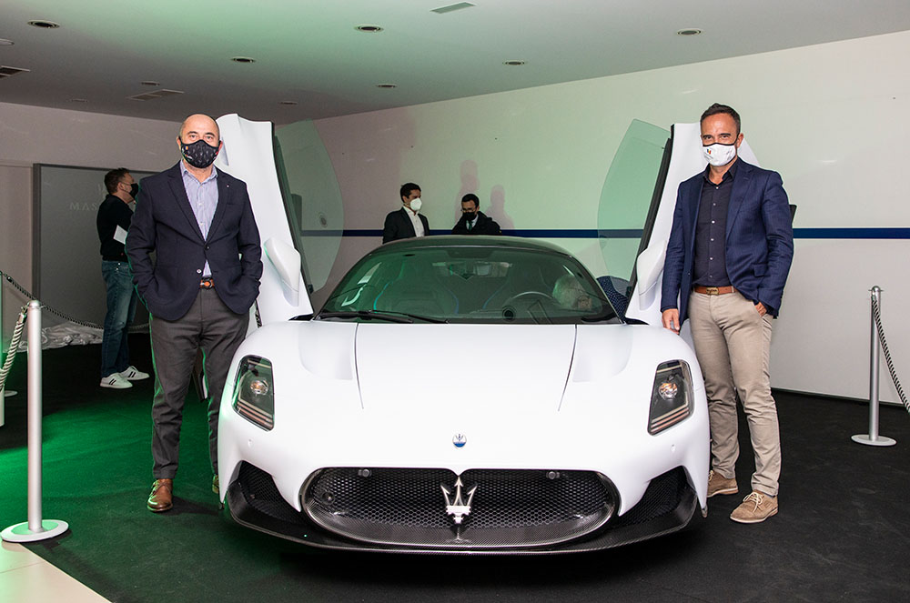 Pere Montes de Oca i Alain Cabanes a la presentació del Maserati MC20