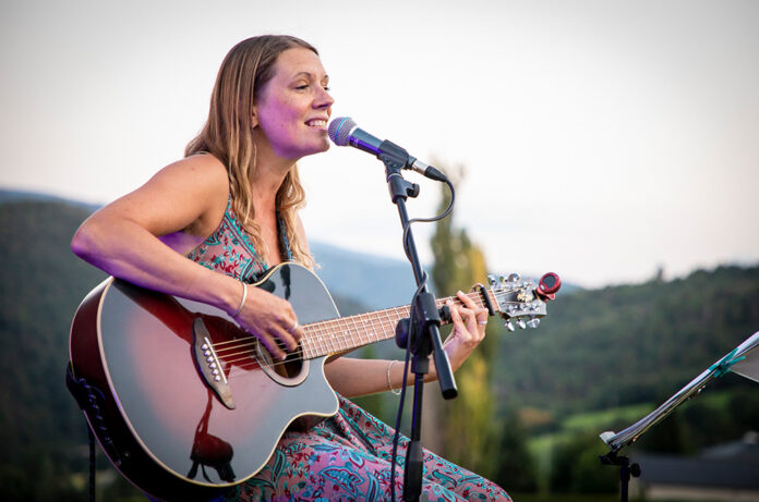 Concert d'Adeline a Aravell Golf