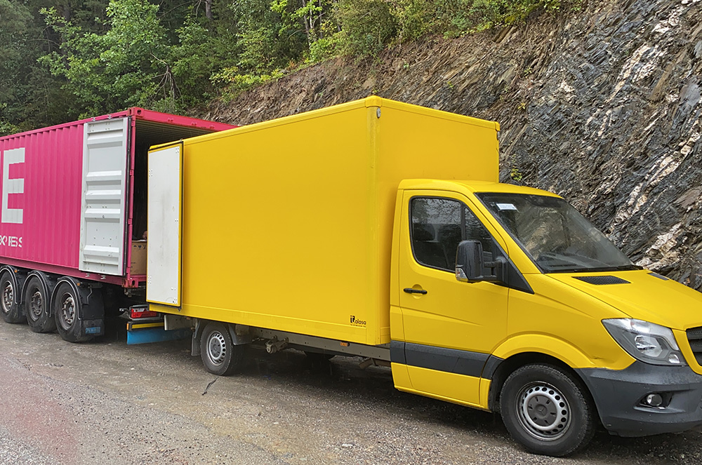 Camió de Mudances Aqua Flavie