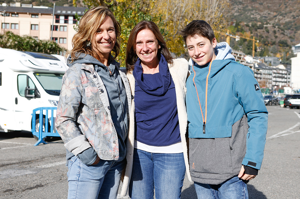 Marta Pons amb la cònsol laurediana Mireia Codina