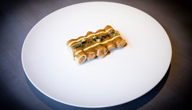 Macarrons de Nadal farcits amb llamàntol, bolets i tòfona pel restaurant Fourteen