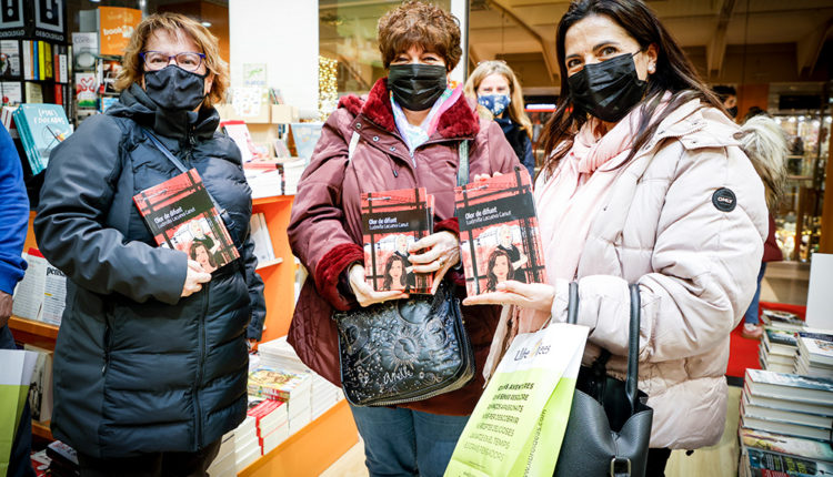 3_signatura-ludmilla-lacueva-_SR55488