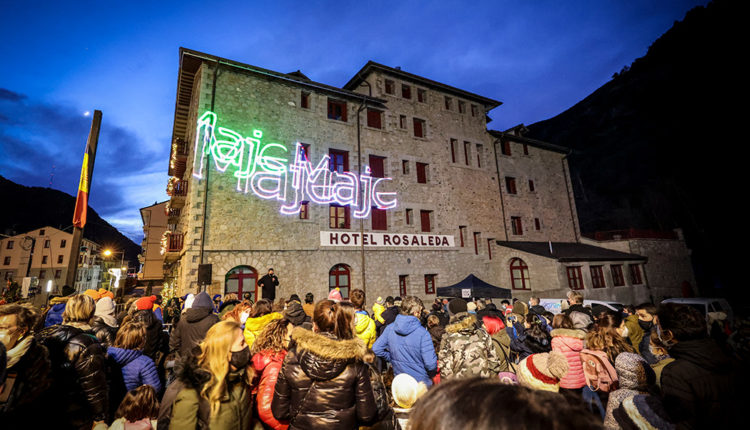 cavalcada-reis-encamp-DSR56694