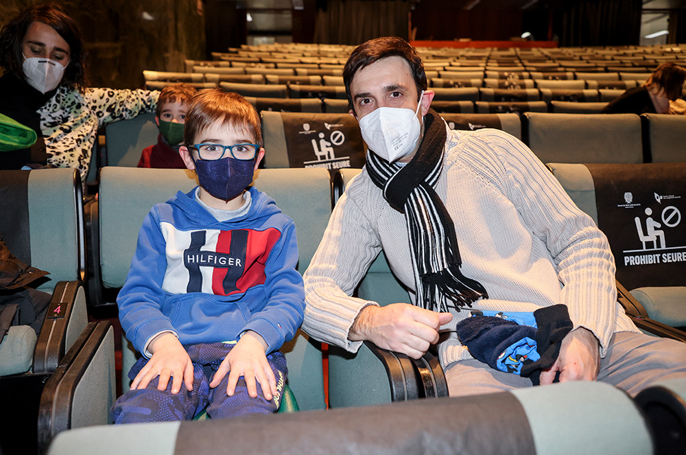 Públic al concert de Komanem