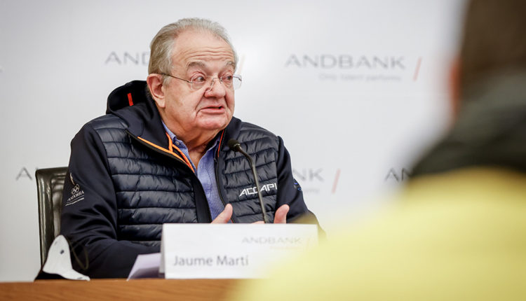 uniform-jjoo-fae-andbank-_SR59840