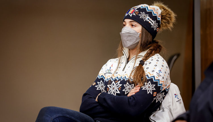 uniform-jjoo-fae-andbank-_SR59849