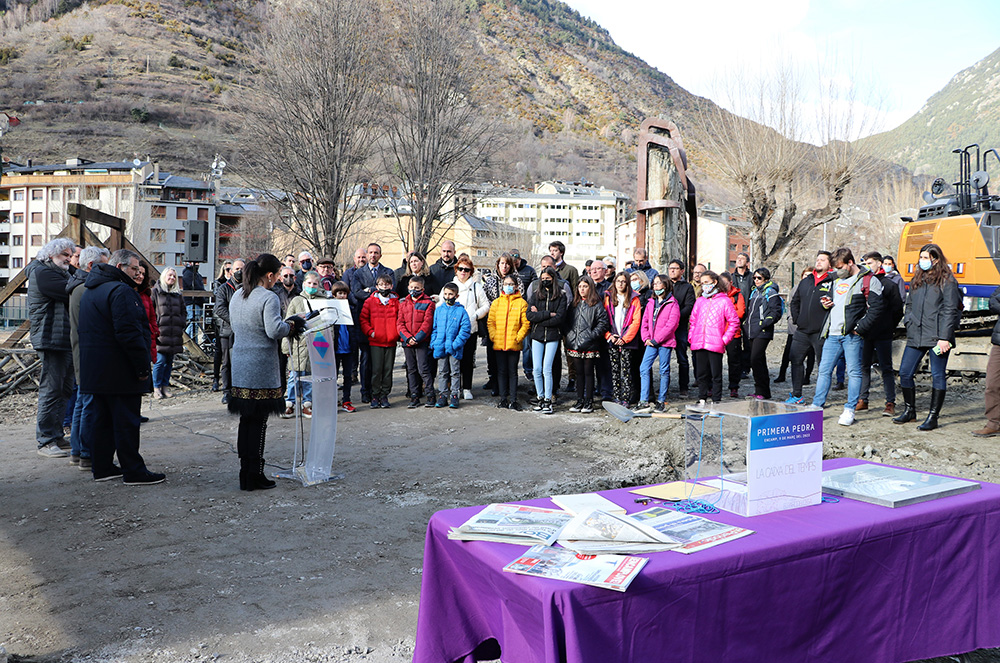 Acte de posada de la Primera pedra del nou parc de l'ossa
