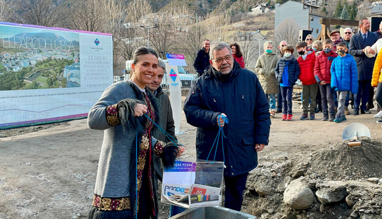 Primera pedra del nou parc de l'ossa