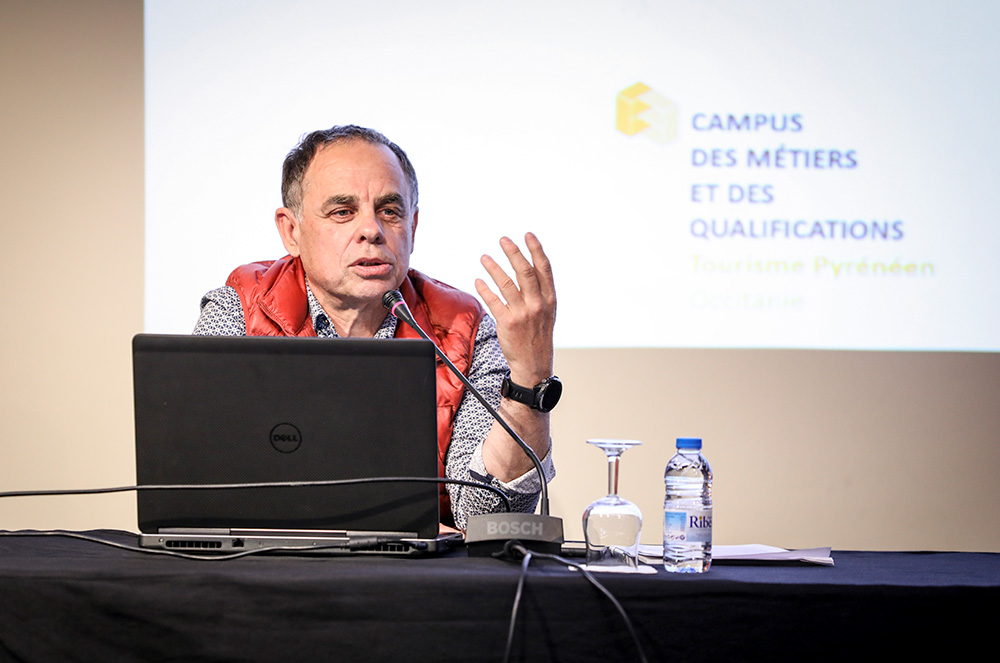 Professor Pierre Torrente a la conferència de la vall del madriu