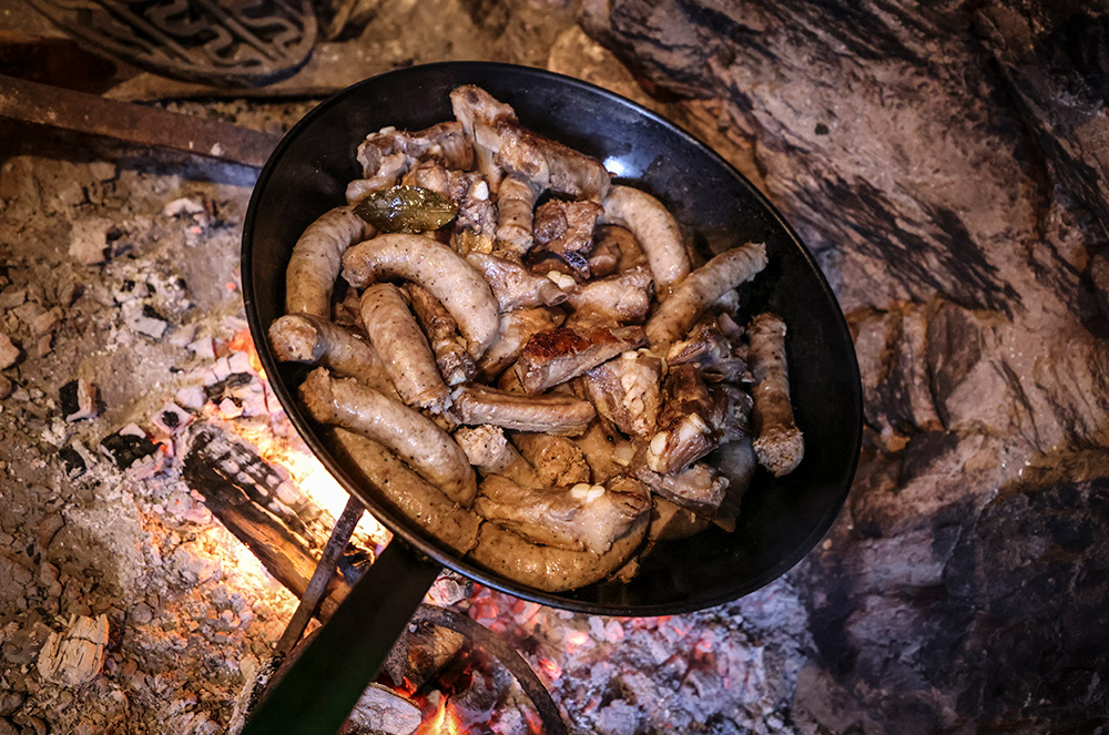 Botifarres i costelles