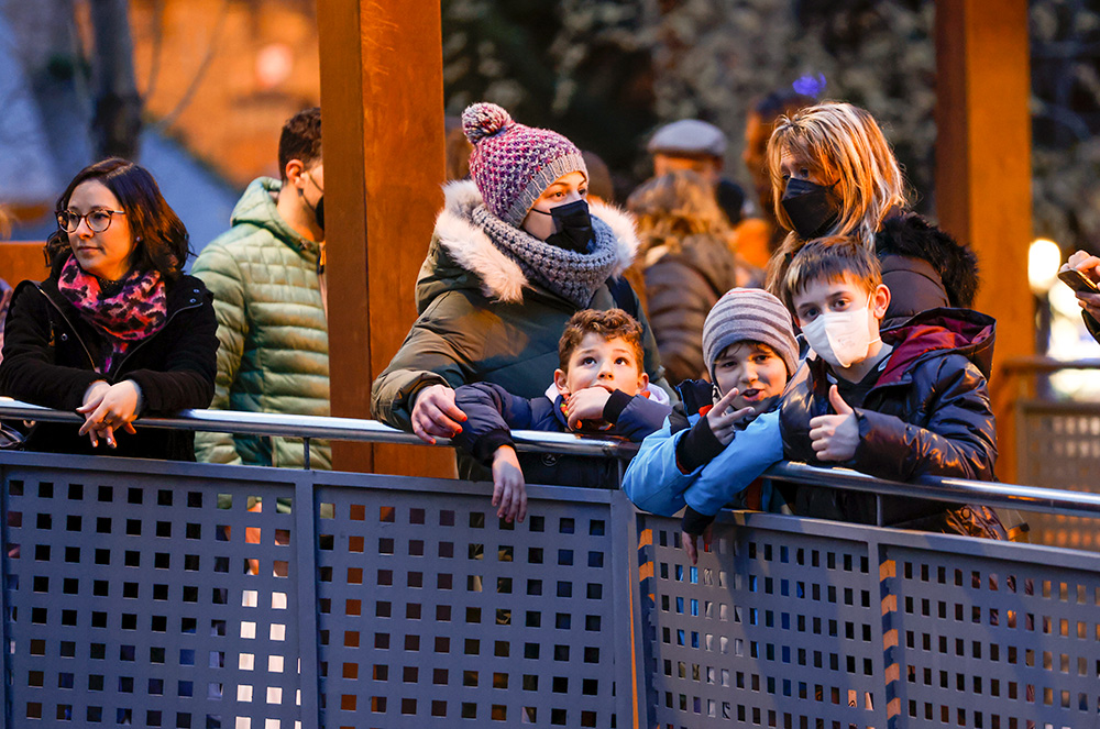 Nens a la La cinquena façana i la neu