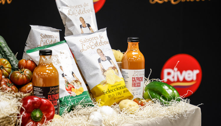 belen-esteban-river-_SR55057