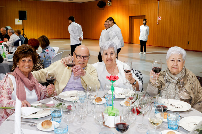 Dinar de la gent gran de sant jordi