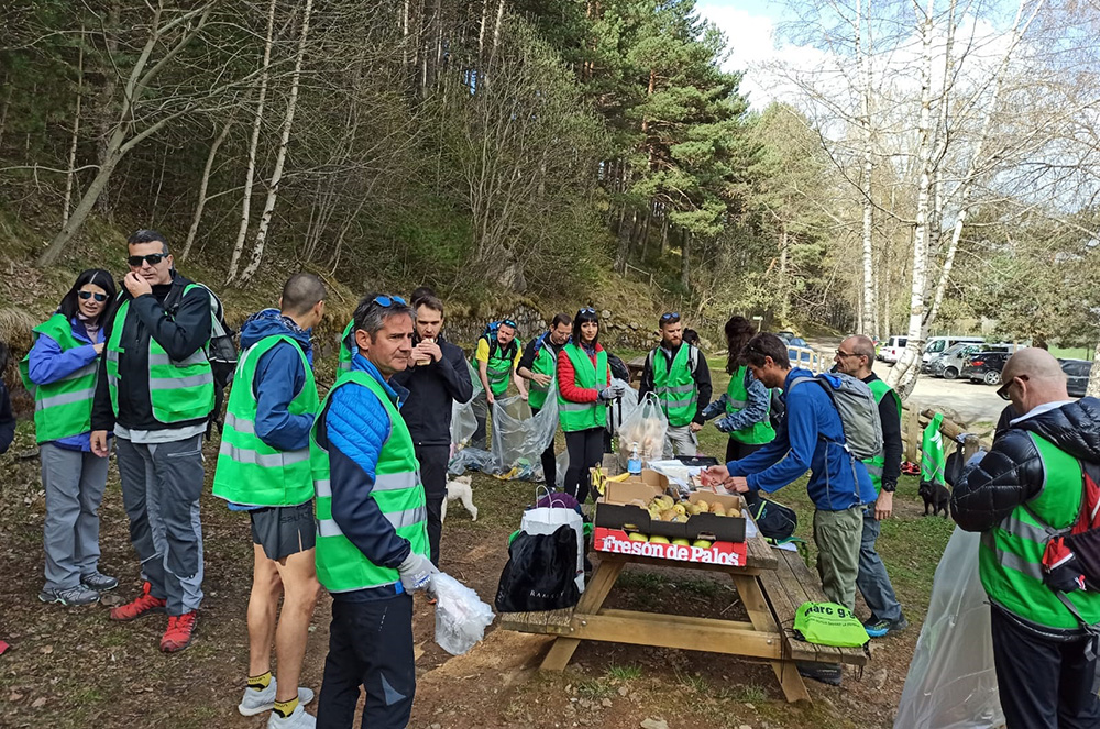 Equip de Pyrénées Andorra a Engolasters