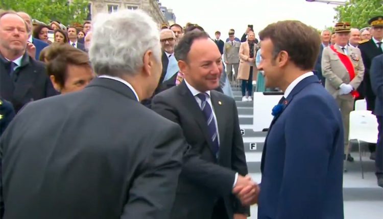 Cérémonie de commémoration du 77e anniversaire de la Victoire du 8 mai 1945.mp4.00_53_57_15.Imagen fija002