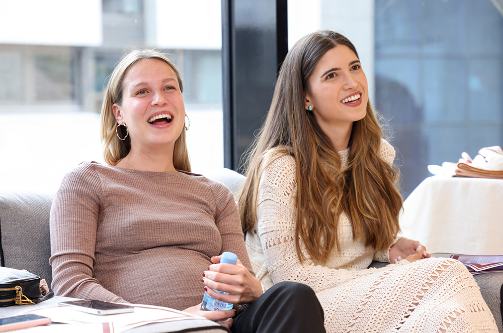 Martina Klein presentant Lo de Manuela a Pyrénées Andorra