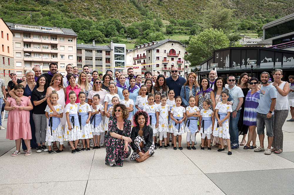 Dansaires de l'Esbart Sant Romà