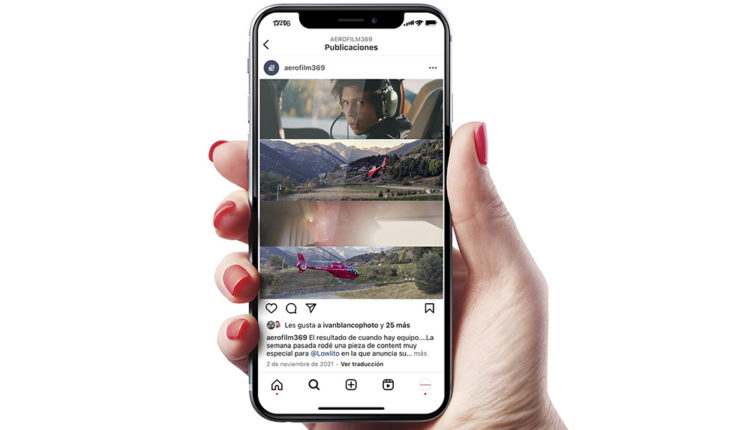 Free iPhone X in Hand Mockup PSD