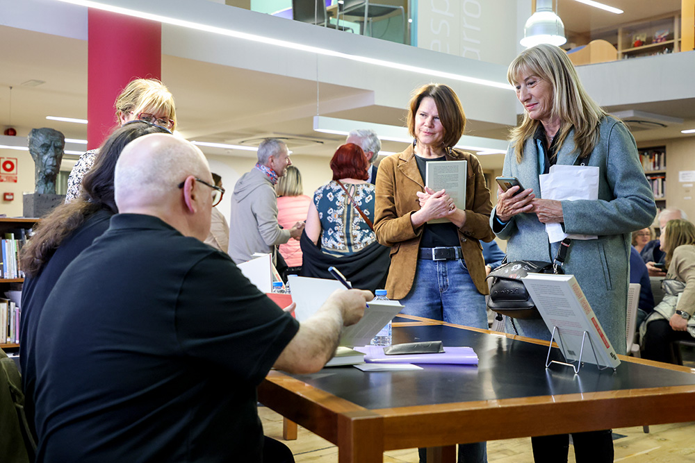 Joan Peruga i Txema Díaz-Torrent presenten Shanghai Anodrra