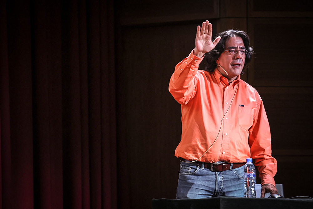 Olivier Codina a la xerrada sobre la Vall del Madriu Perafita Claror