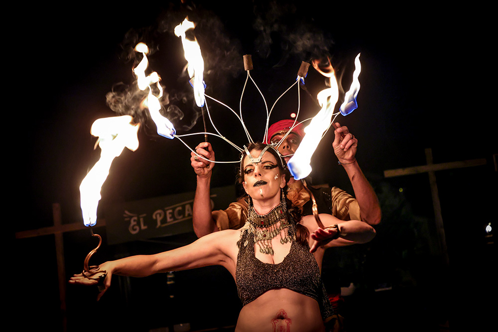 Festa de Crowe Andorra amb motiu de Coachella