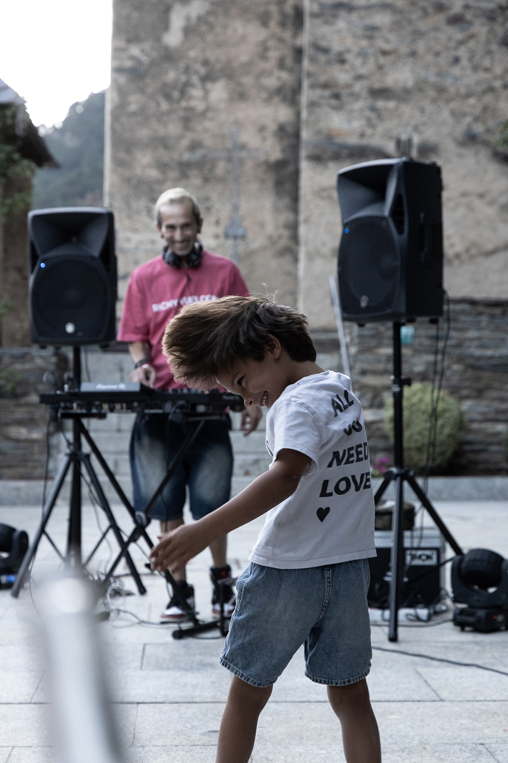 Nits obertes a Ordino amb Música Electrònica