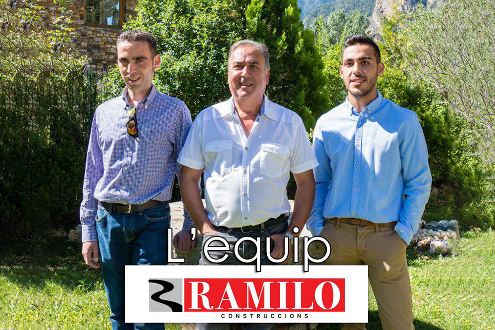 Julio De Mato Ramilo (centre) amb els seus fills, David (esquerra) i Juli (dreta)