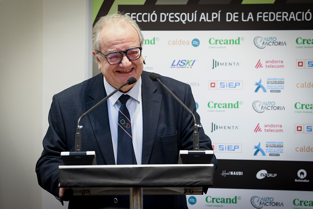 Jaume Martí a Homenatge a figures de l'esquí i de la FAE