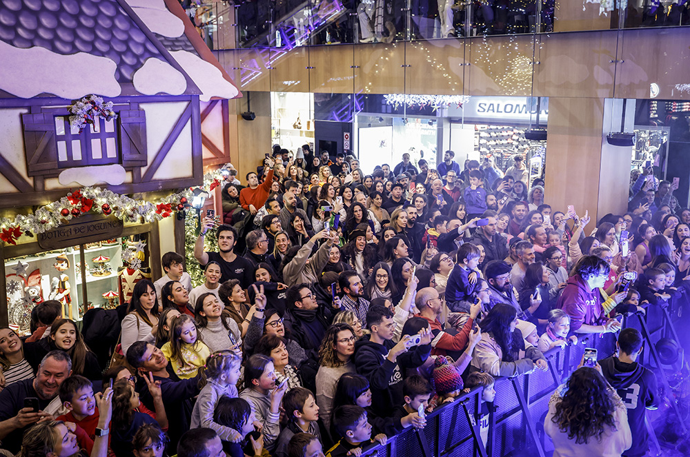 Encesa de llums a illa carlemany